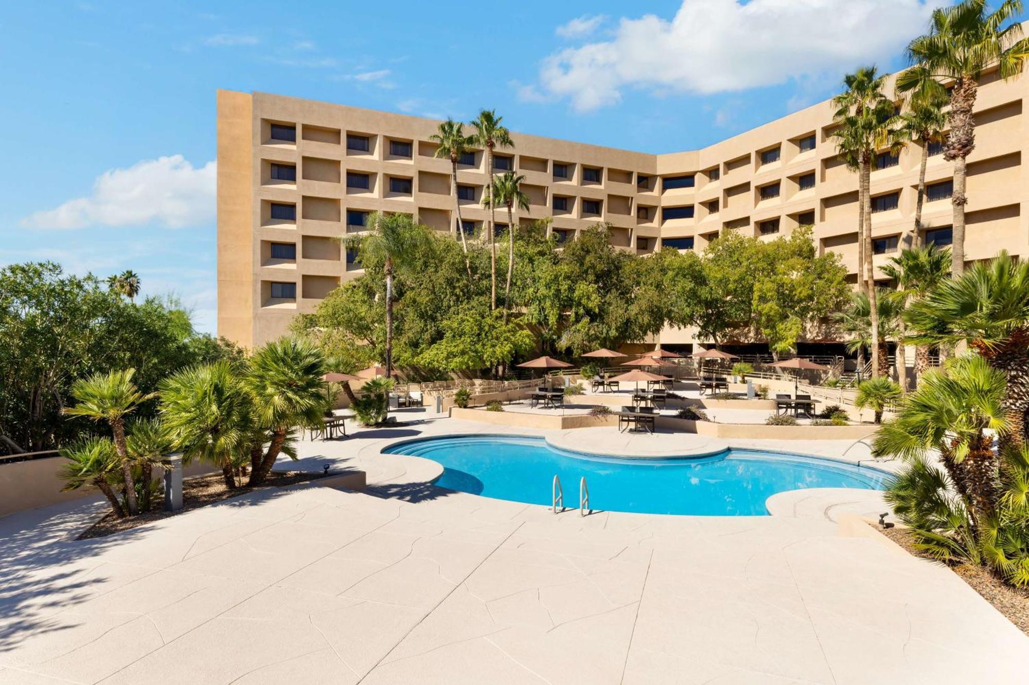 Hilton Tucson East Hotel Exterior foto