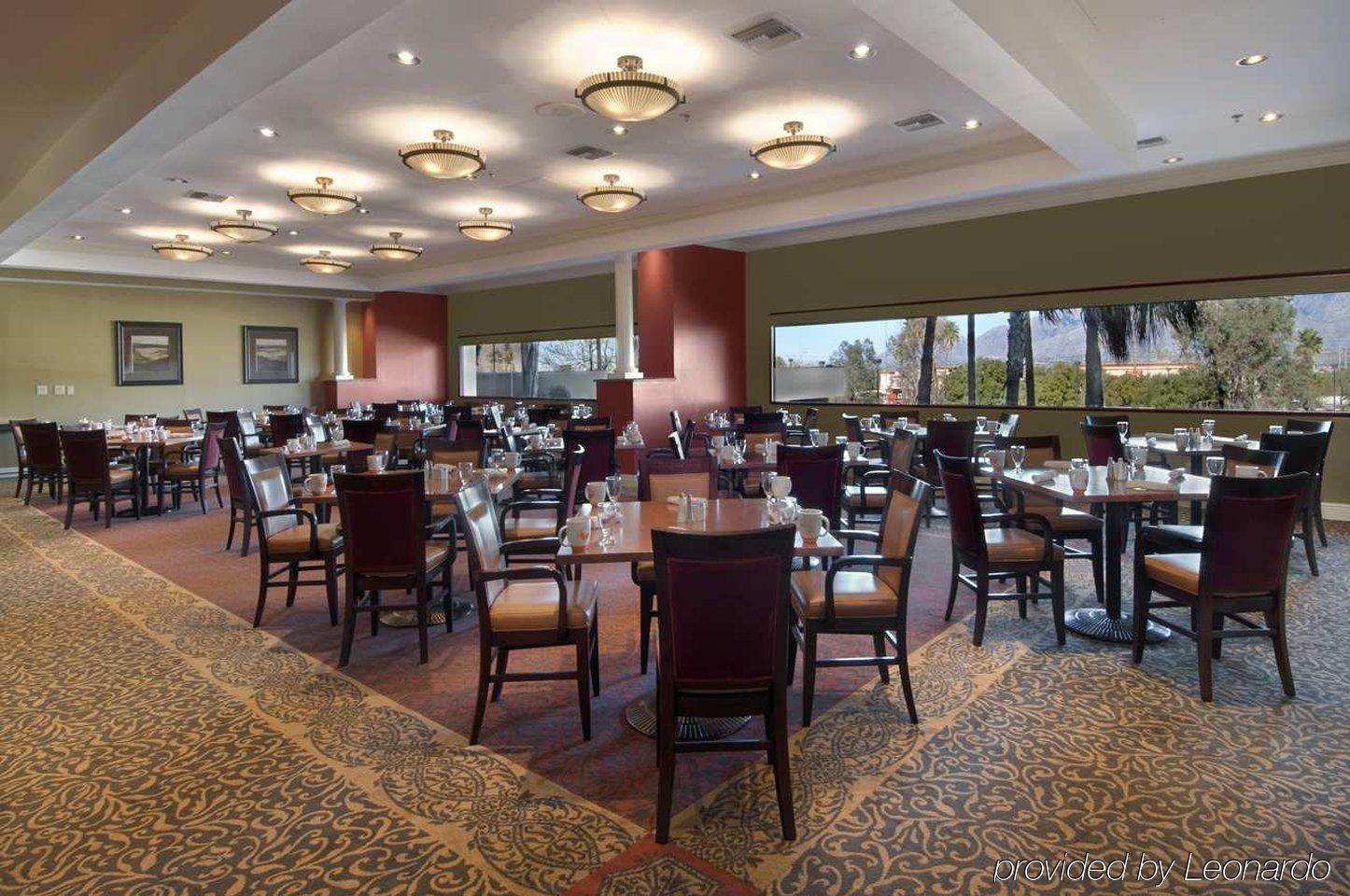Hilton Tucson East Hotel Restaurante foto